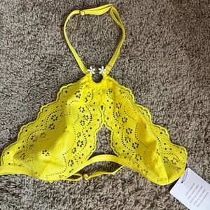 NWT Savage X Fenty Bombshell Broderie Lace Halter Bra Bralette | Butta Yellow M